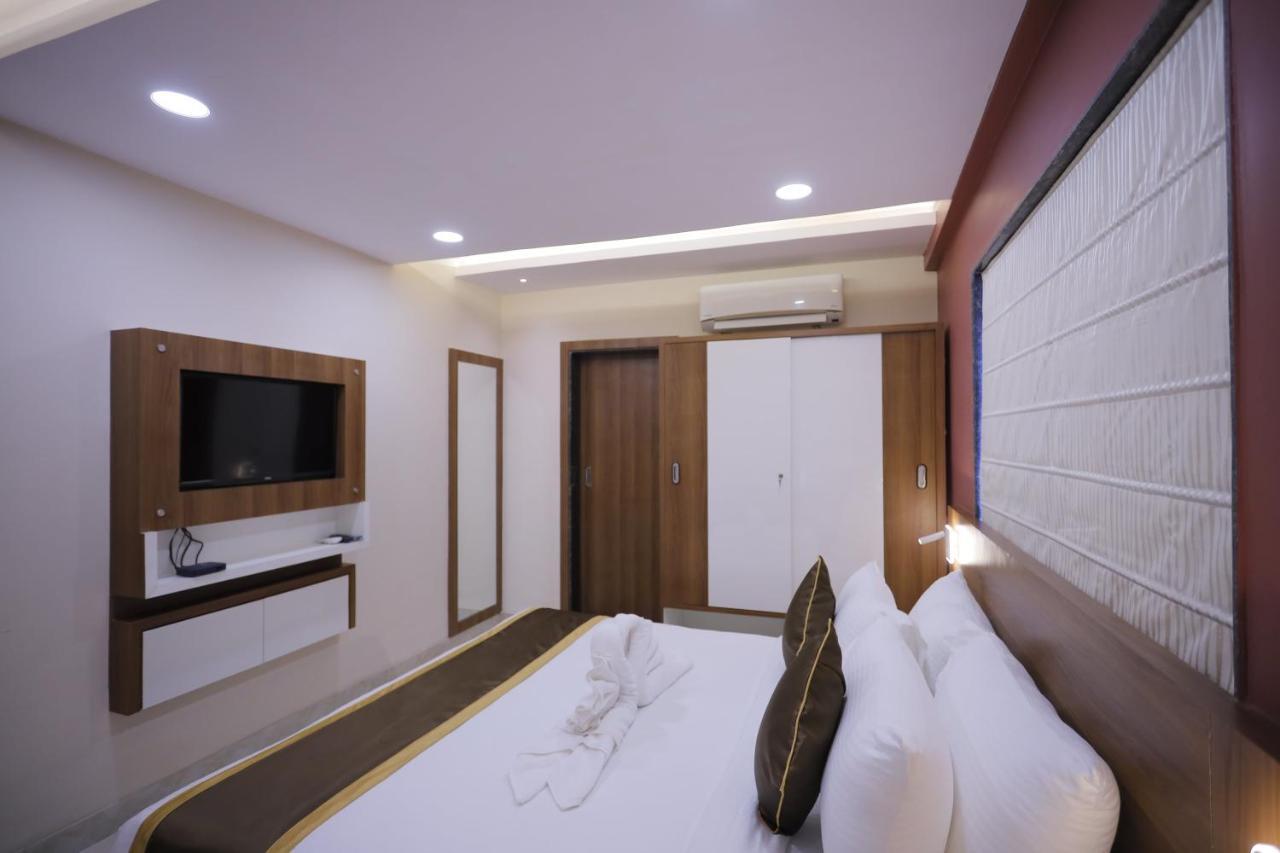 The Avenue Hotel Ballygunge コルカタ エクステリア 写真