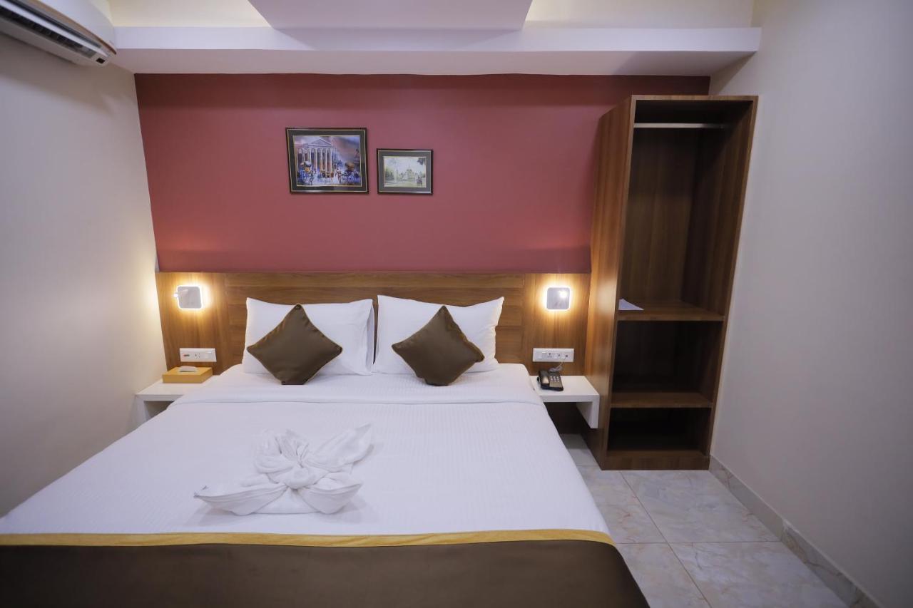 The Avenue Hotel Ballygunge コルカタ エクステリア 写真