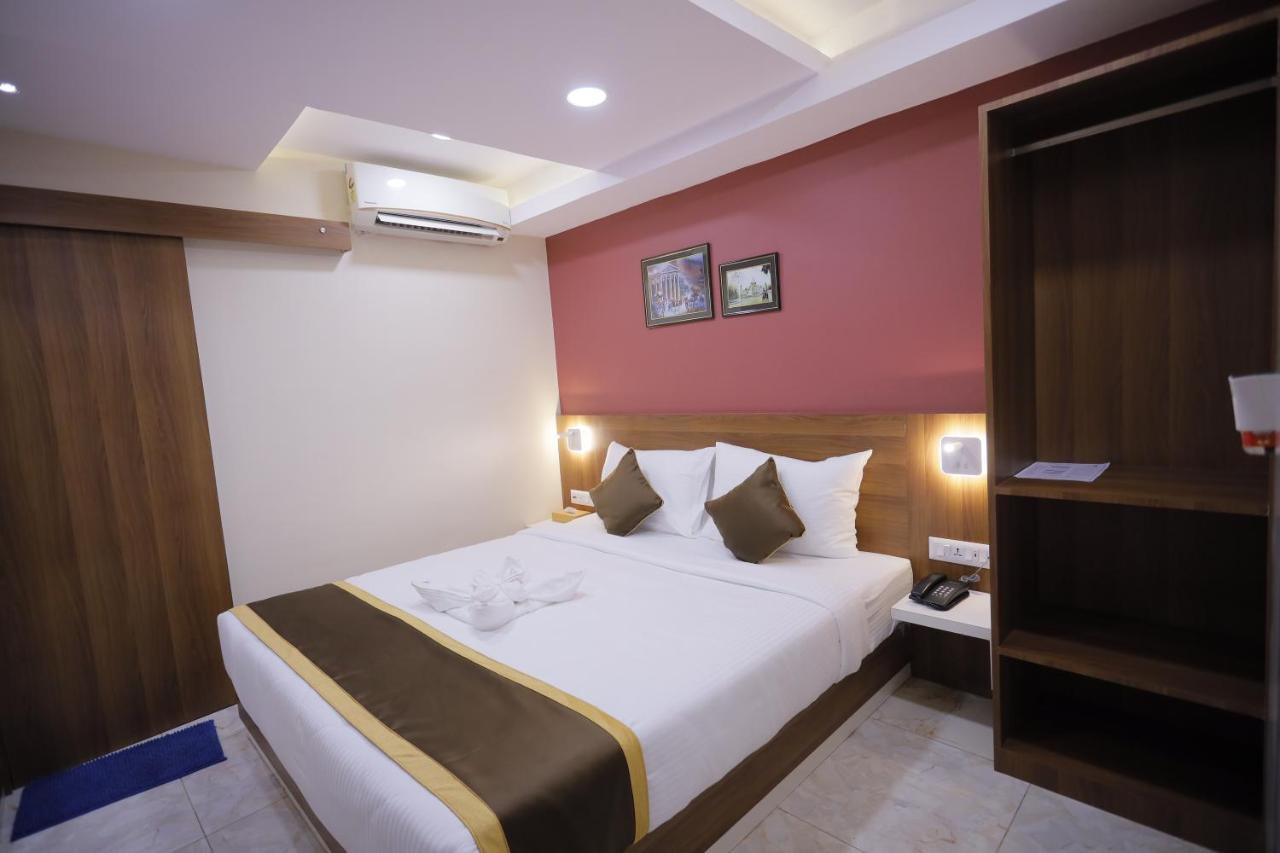 The Avenue Hotel Ballygunge コルカタ エクステリア 写真
